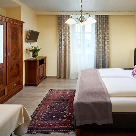 Schloss & Boutique Mitterhart ホテル シュヴァーツ