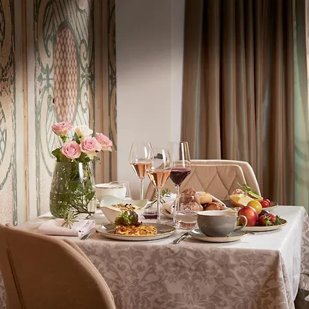 Schloss & Boutique Mitterhart Hotel Schwaz