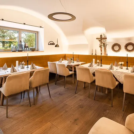 Schloss & Boutique Mitterhart 4* Schwaz